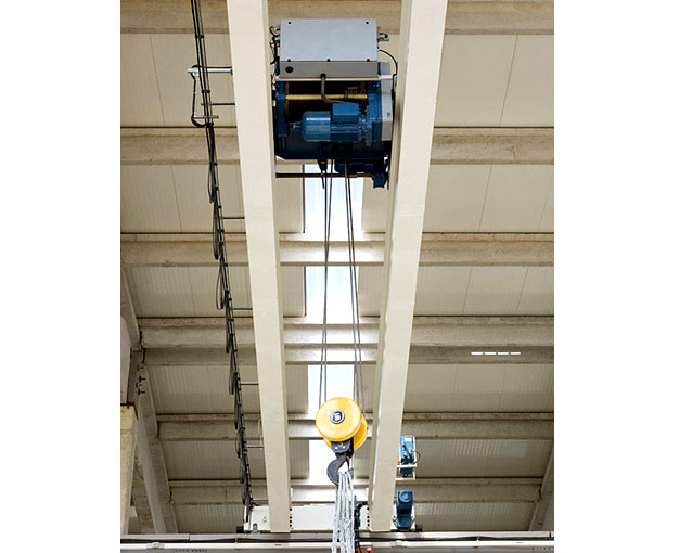 歐標(biāo)起重機(jī)與傳統(tǒng)起重機(jī)相比相當(dāng)?shù)姆€(wěn)重