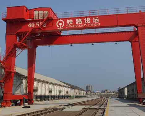 GMJ型雙梁門式集裝箱起重機(jī).1.jpg